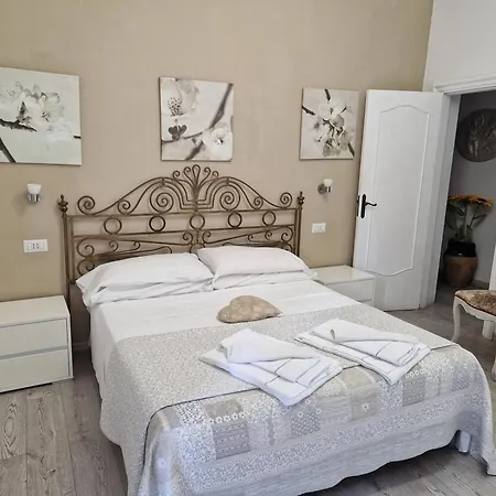 Affittacamere Cecco Rooms-2